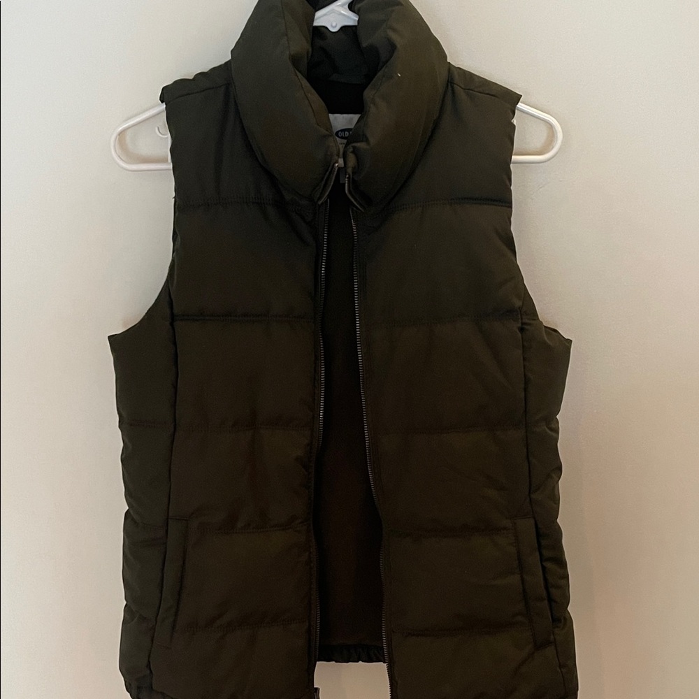 Old Navy Dark Green Puffer Vest